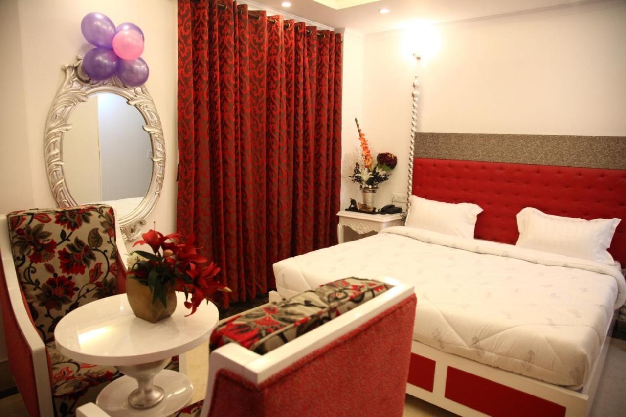 Hotel Dev Residency Vrindavan Ngoại thất bức ảnh